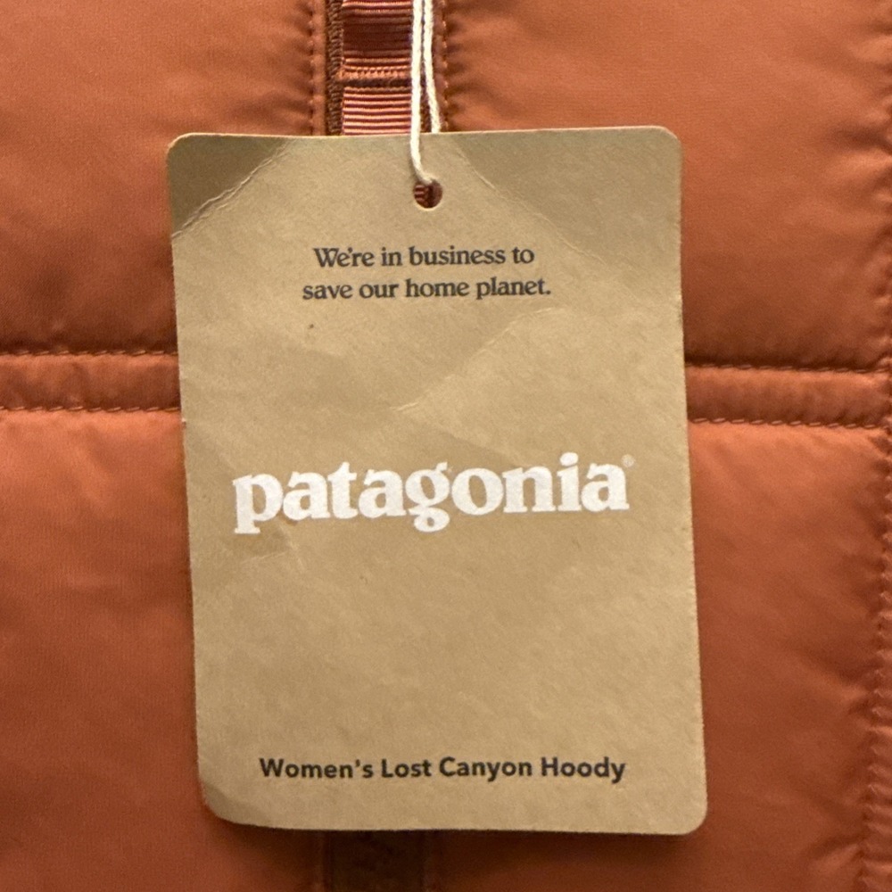 NWT Patagonia Lost Canyon Size L Insulated Hooded Coat Women's - Picture 2 of 16